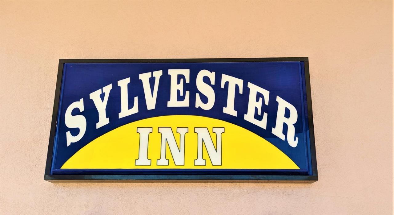 Sylvester Inn ภายนอก รูปภาพ